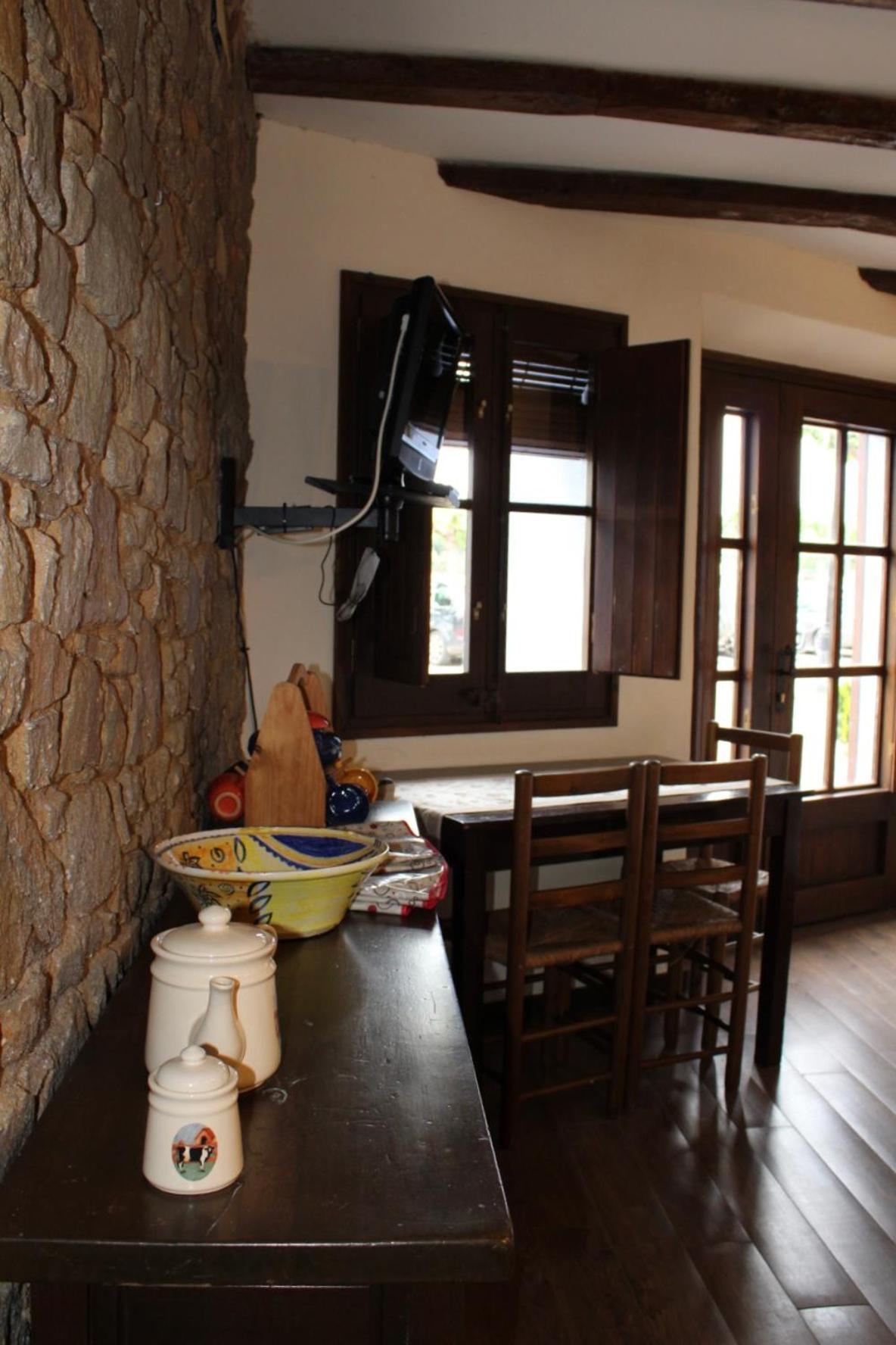 Apartaments Rurals Ai Manyac San Miguel de Cruilles Екстер'єр фото